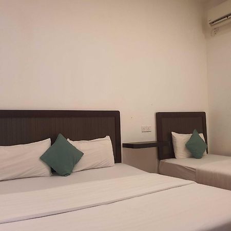 Oyo 91053 Signature Inn Miri Eksteriør bilde