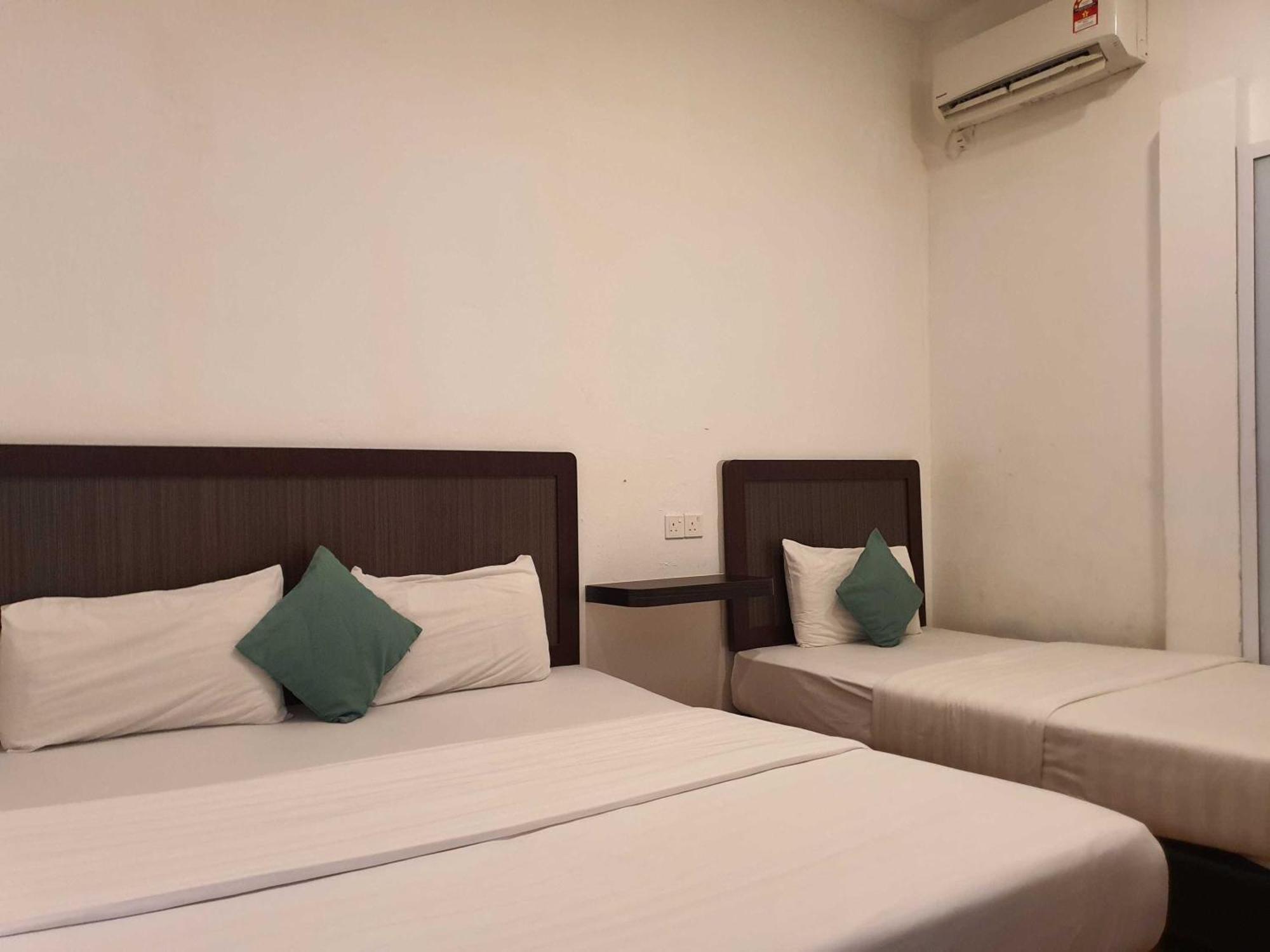 Oyo 91053 Signature Inn Miri Eksteriør bilde